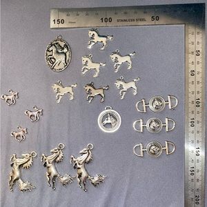 Horse charms and pendants - Lot - Jewelry Making!